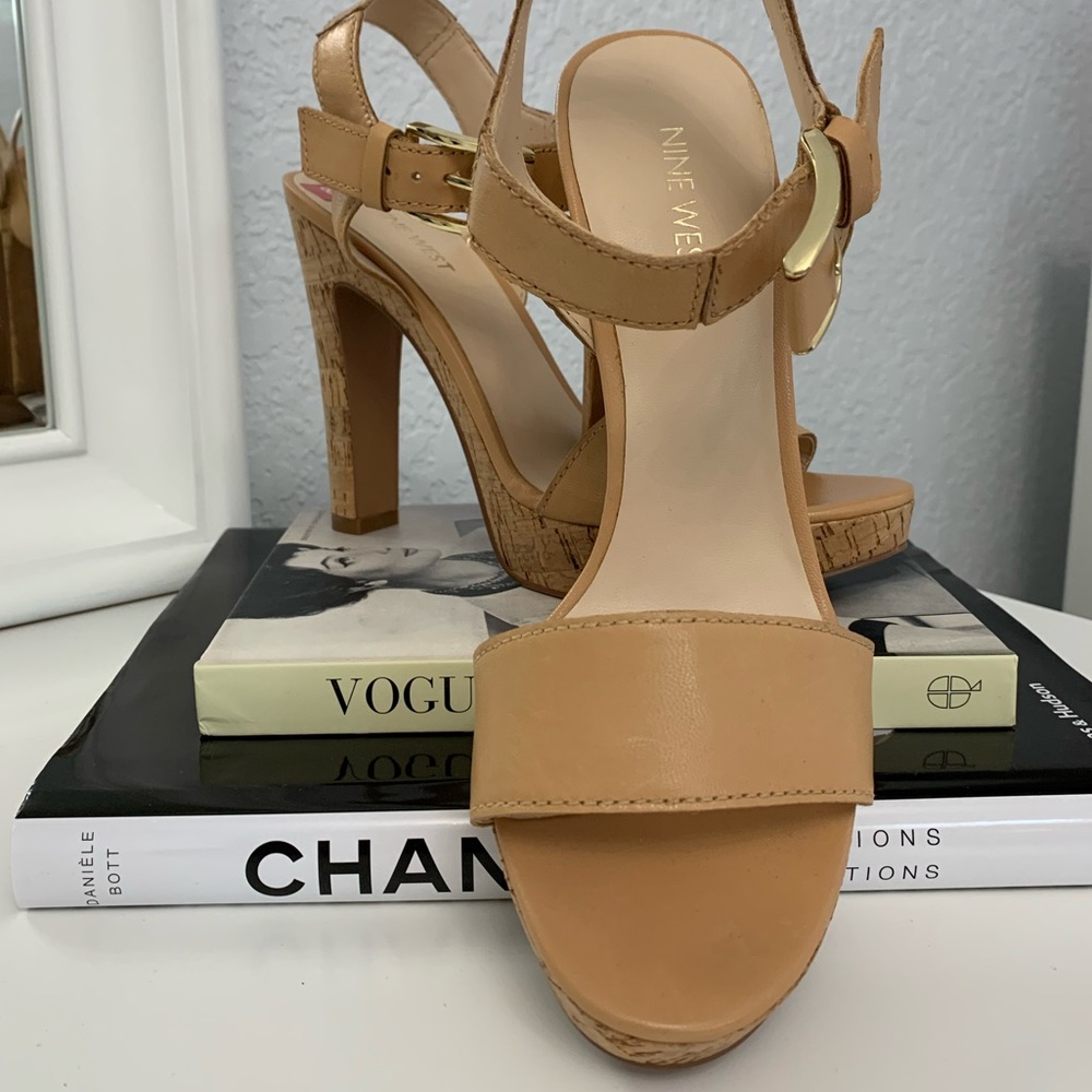 ❗️SOLD❗️Nine West Elenny Leather Heeled Sandal